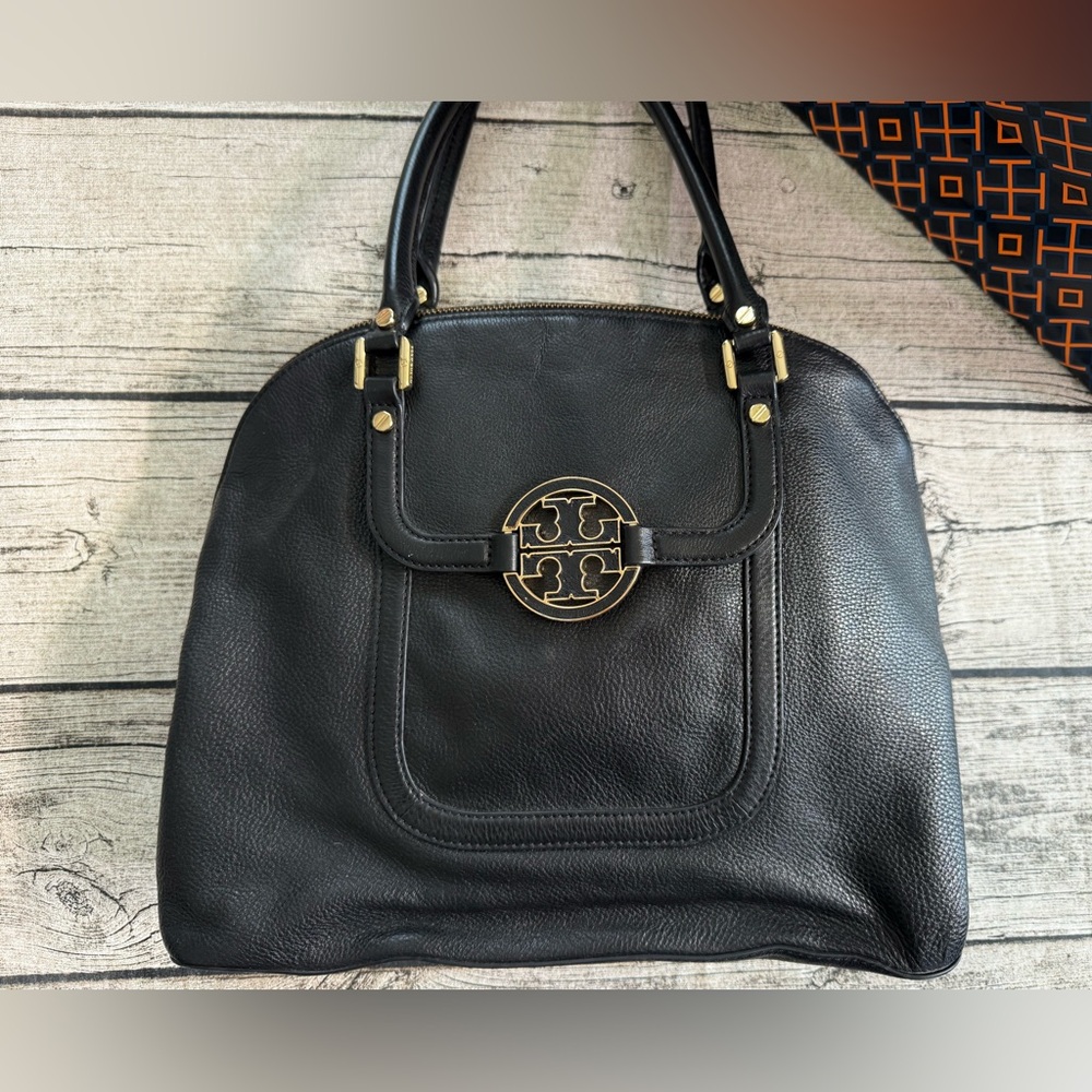 Tory Burch - Authentic black leather shoulder bag. Dome. Golden hardware, logo - Picture 3 of 16